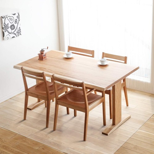 拭くだけダイニングマット 透明 190×140cm クリア 1.5mm厚 拭ける PVC 床暖房対応 お手入れ簡単 キッチマット ソフト エンボス加工 カットできる サラっとした手触り 清潔 ハードフ